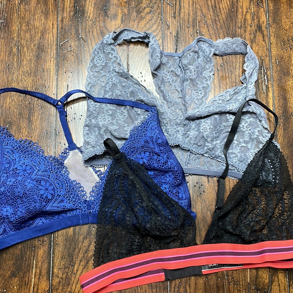 Victoria’s Secret Bralette Bundle - Size Large